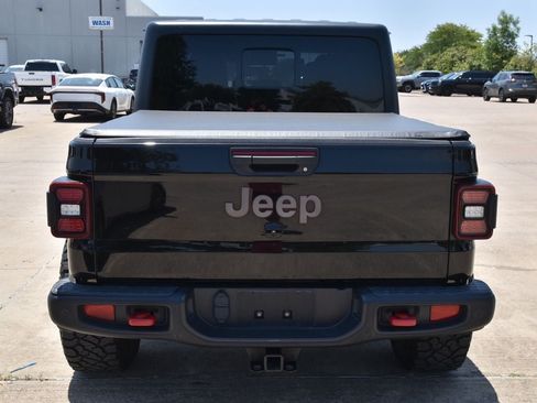 Used 2020 Jeep Gladiator Rubicon AWD/4WD image 7