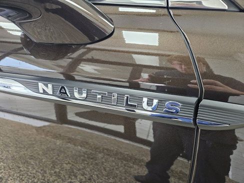 Used 2019 Lincoln Nautilus Reserve w/ Driver Assistance Package AWD/4WD image 33