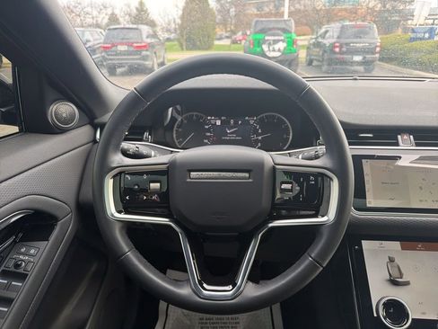 Used 2023 Land Rover Range Rover Evoque S image 3