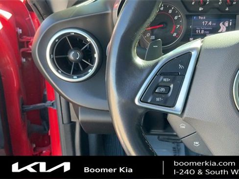 Used 2020 Chevrolet Camaro LT image 15