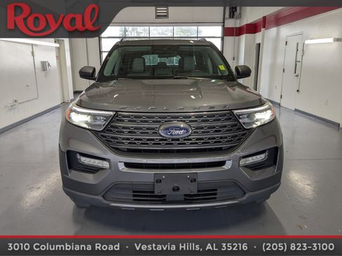 Used 2021 Ford Explorer XLT w/ Equipment Group 202A image 6