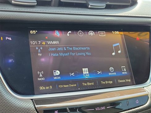 Used 2017 Cadillac XT5 Luxury image 29