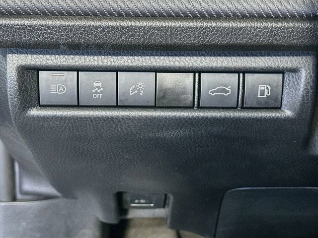 Certified 2025 Toyota Camry SE FWD image 11