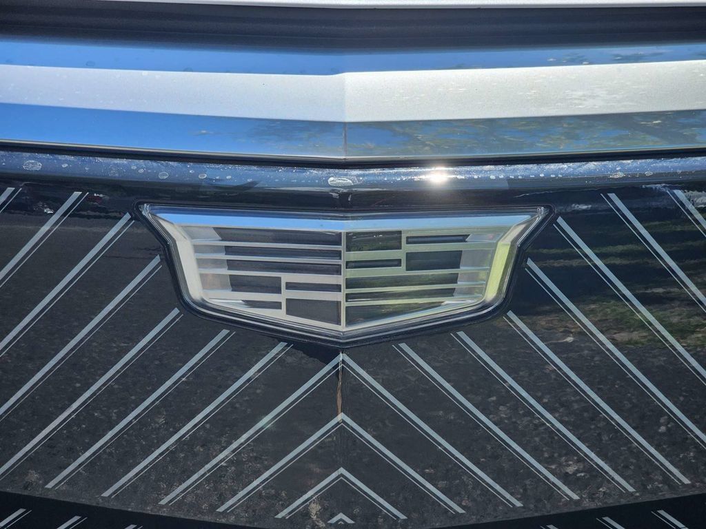 Certified 2024 Cadillac Lyriq Luxury w/ LPO, Floor Liner Package AWD/4WD image 10