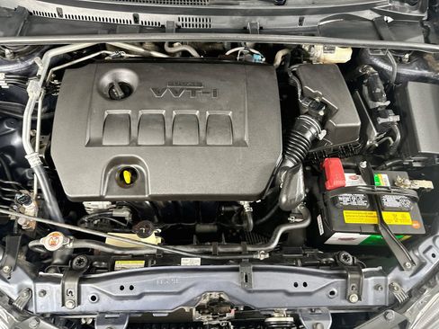 Used 2018 Toyota Corolla LE FWD image 30