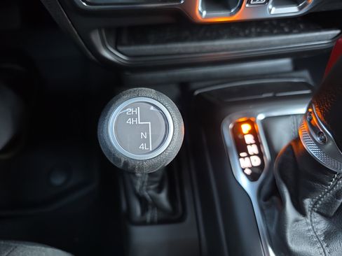 New 2026 Jeep Gladiator Sport AWD/4WD image 8