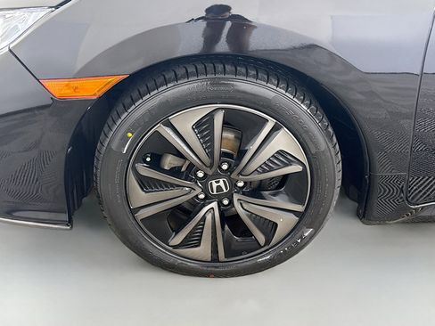 Used 2018 Honda Civic EX image 38