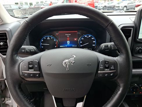 Used 2022 Ford Bronco Sport Outer Banks w/ Tech Package AWD/4WD image 20