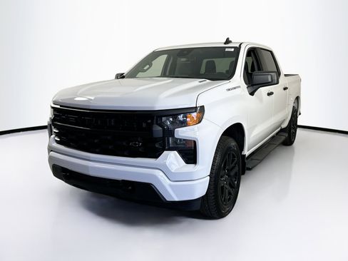 Used 2025 Chevrolet Silverado 1500 Custom RWD image 1