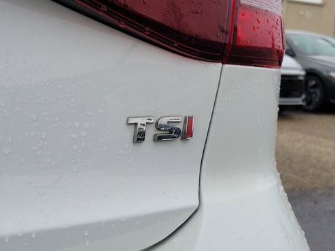 Used 2016 Volkswagen Jetta SEL w/ Lighting Package image 7