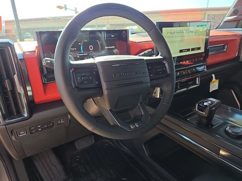 New 2026 GMC Hummer EV 4x4 Crew Cab w/ Carbon Fiber Edition Package image 10
