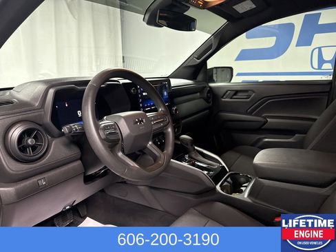 Used 2023 Chevrolet Colorado Trail Boss image 26