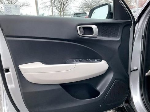 New 2026 Hyundai Venue SEL image 23