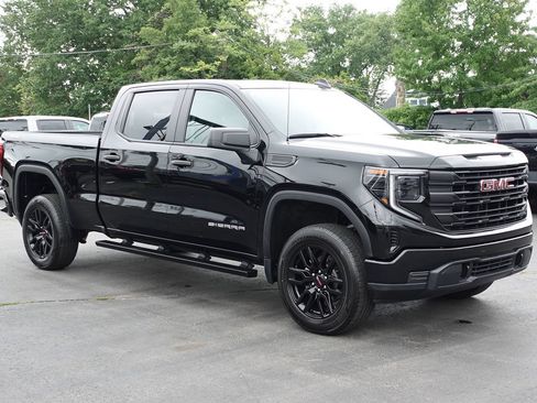Used 2024 GMC Sierra 1500 Pro w/ Graphite Edition AWD/4WD image 4