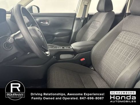 Used 2023 Honda HR-V LX image 4