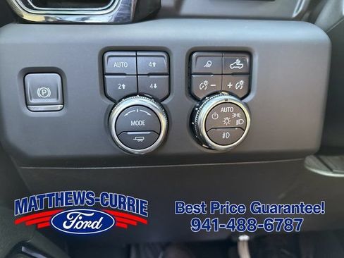 Used 2024 GMC Sierra 1500 AT4 w/ Technology Package AWD/4WD image 27