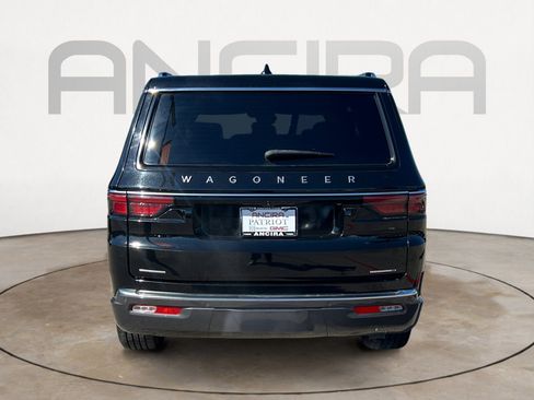 Used 2022 Jeep Wagoneer Series II image 9