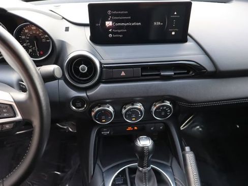 Used 2025 MAZDA MX-5 Miata RF Grand Touring RWD image 24
