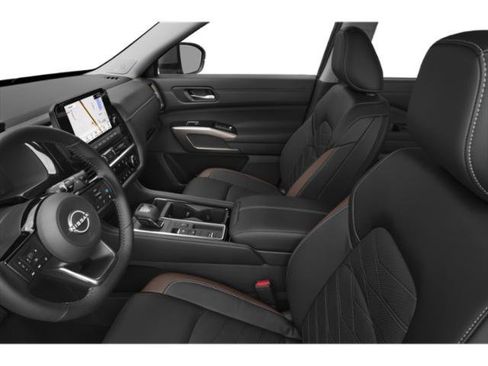 Used 2025 Nissan Pathfinder Platinum w/ Cargo Package image 12