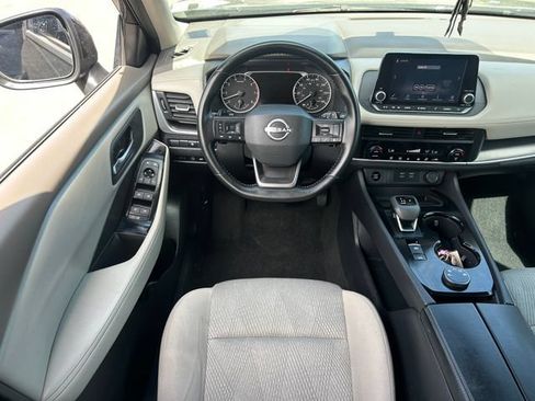 Used 2025 Nissan Rogue SV AWD/4WD image 28