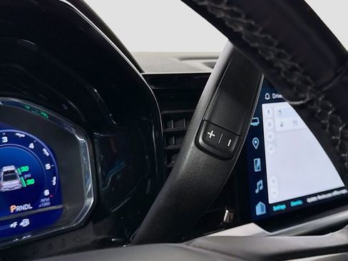 Used 2023 Chevrolet Silverado 1500 LT image 17