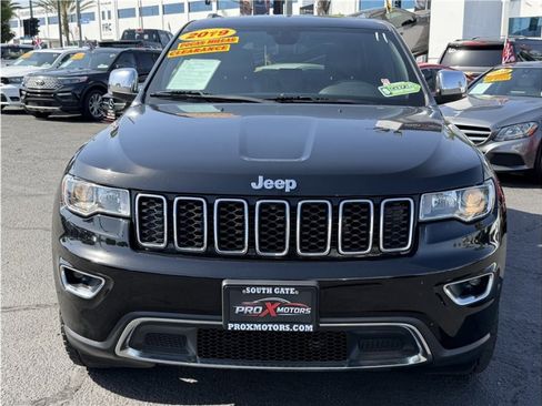Used 2019 Jeep Grand Cherokee Limited image 2