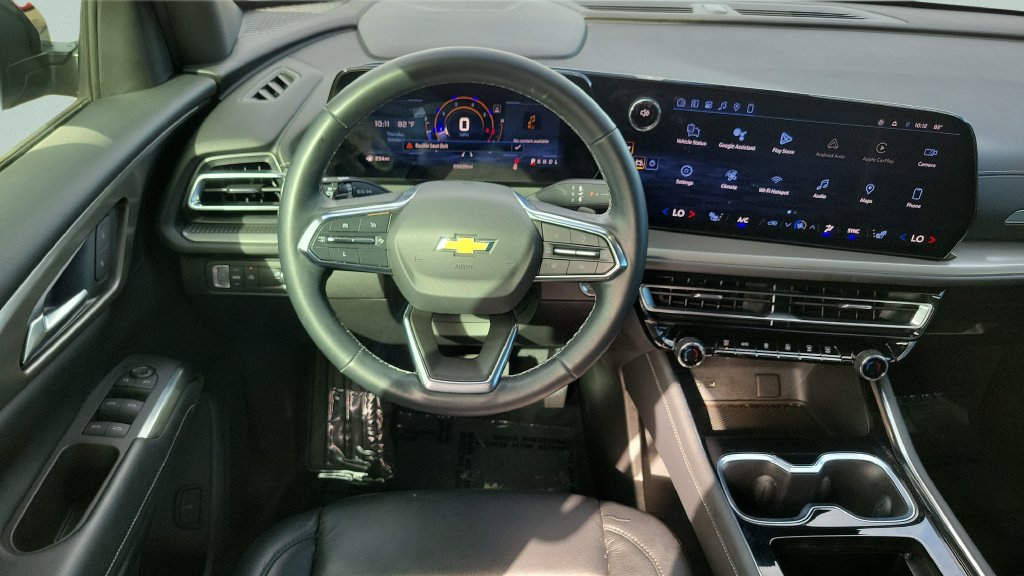 Used 2024 Chevrolet Traverse LS FWD image 13