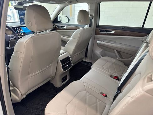 New 2026 Volkswagen Atlas SE FWD image 12