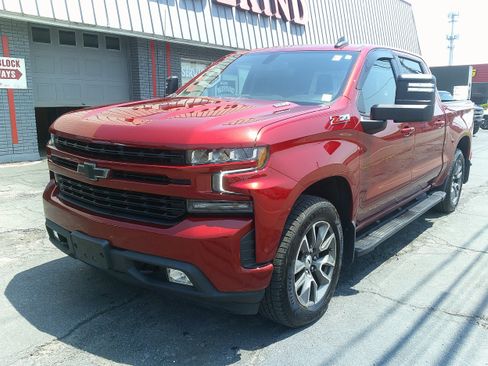 Used 2021 Chevrolet Silverado 1500 RST AWD/4WD image 3