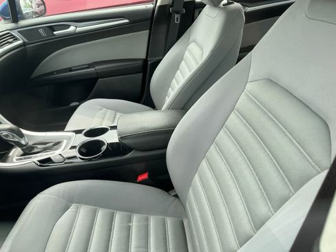 Used 2014 Ford Fusion S FWD image 21