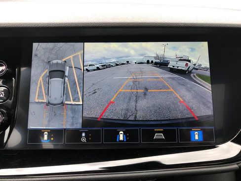 Used 2021 Buick Envision Avenir w/ Technology Package II AWD/4WD image 32
