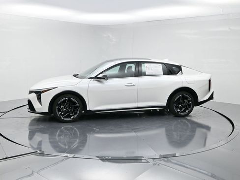Used 2025 Kia K4 GT-Line w/ GT-Line Sunroof Package image 3