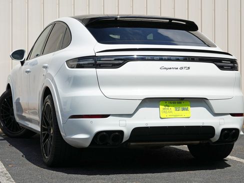 Used 2023 Porsche Cayenne GTS AWD/4WD image 6