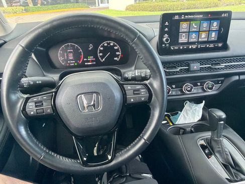 Used 2023 Honda HR-V EX-L image 2