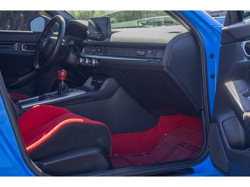 Used 2023 Honda Civic Type R image 10