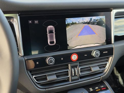 New 2026 Porsche Macan AWD/4WD image 19