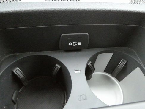 Used 2022 Audi SQ5 Prestige w/ Prestige Package image 23