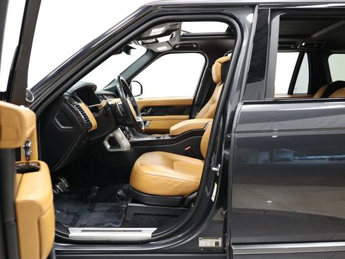 Used 2022 Land Rover Range Rover Long Wheelbase Autobiography image 12