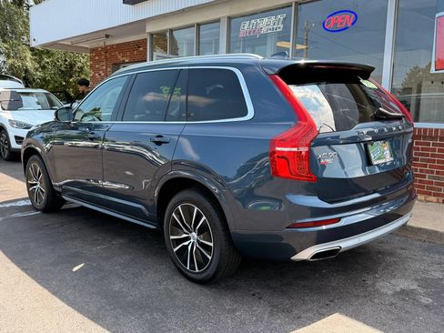 Used 2020 Volvo XC90 T6 Momentum AWD/4WD image 2