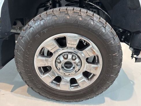 Used 2024 Ford F250 Lariat w/ Lariat Ultimate Package image 9