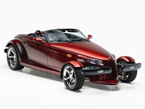 Used 2002 Chrysler Prowler image 7