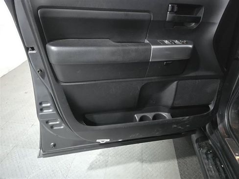 Used 2022 Toyota Sequoia TRD Sport AWD/4WD image 13