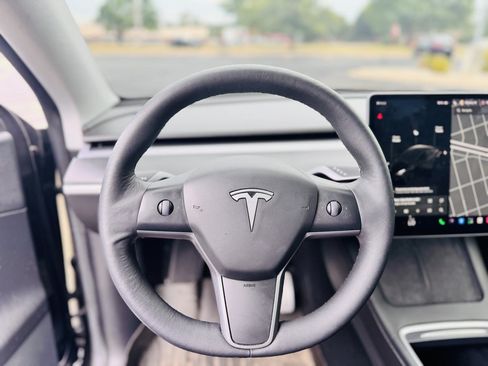 Used 2021 Tesla Model Y Performance AWD/4WD image 11
