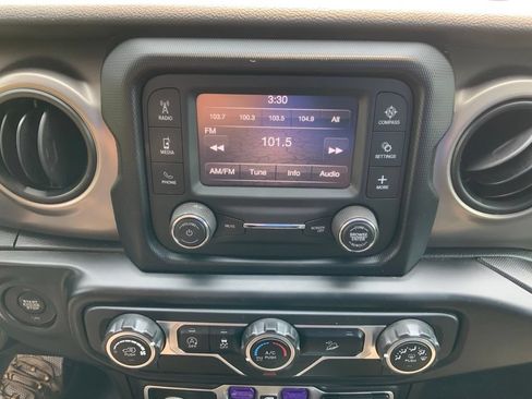 Used 2020 Jeep Wrangler Unlimited Sport AWD/4WD image 17