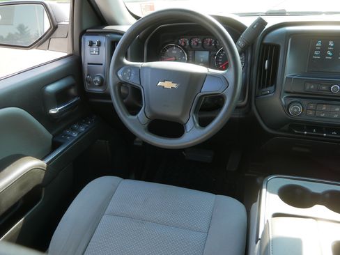 Used 2018 Chevrolet Silverado 1500 Custom w/ Custom Value Package AWD/4WD image 9