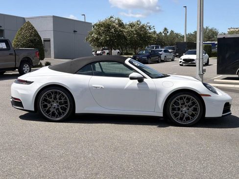 Used 2025 Porsche 911 Carrera RWD image 9