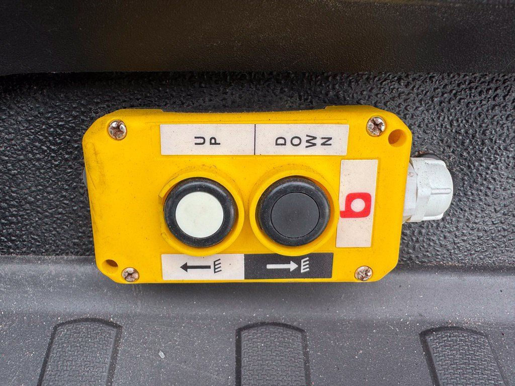 Used 2016 Ford F350 XL w/ Power Equipment Group AWD/4WD image 23