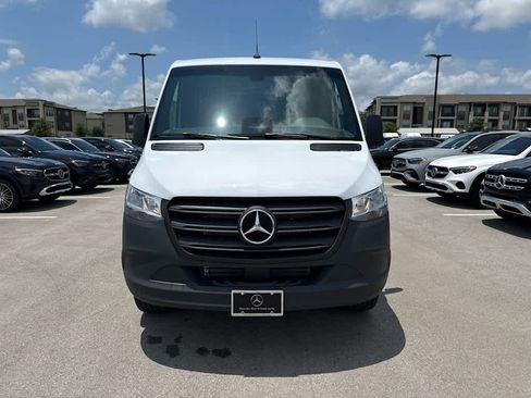 Used 2026 Mercedes-Benz Sprinter 2500 image 2