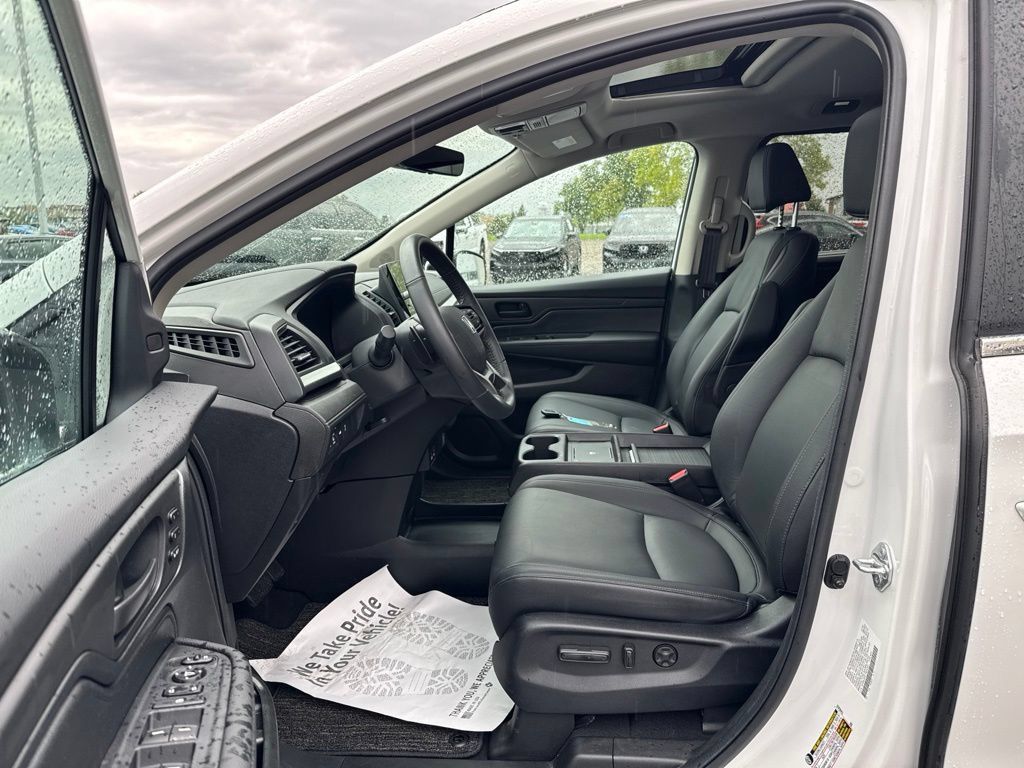 Certified 2026 Honda Odyssey EX-L image 32