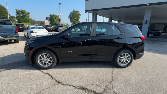 Used 2023 Chevrolet Equinox LS FWD image 5